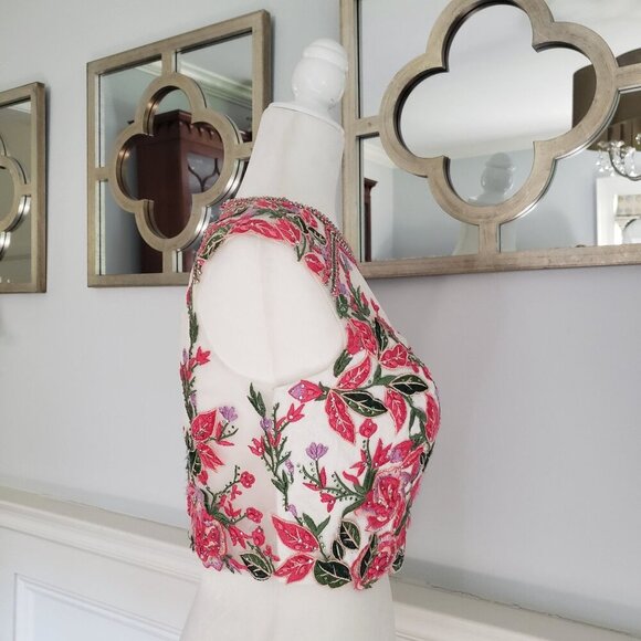 NEW Ellie Wilde Sheer Beaded Embroidered Sparkly Floral Sleeveless Crop Top SM - Picture 4 of 12